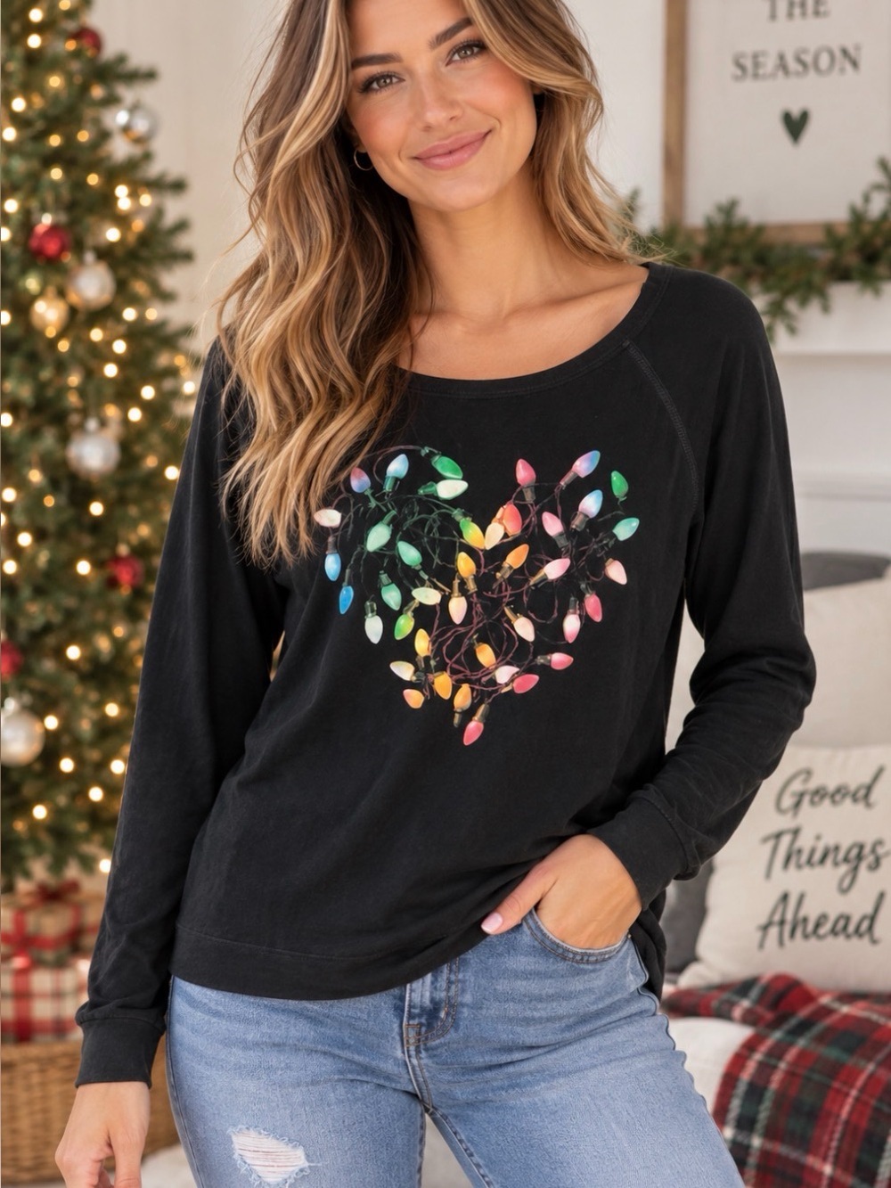 AE Vintage Plush Black Christmas Lights Heart Graphic Long Sleeve Top M